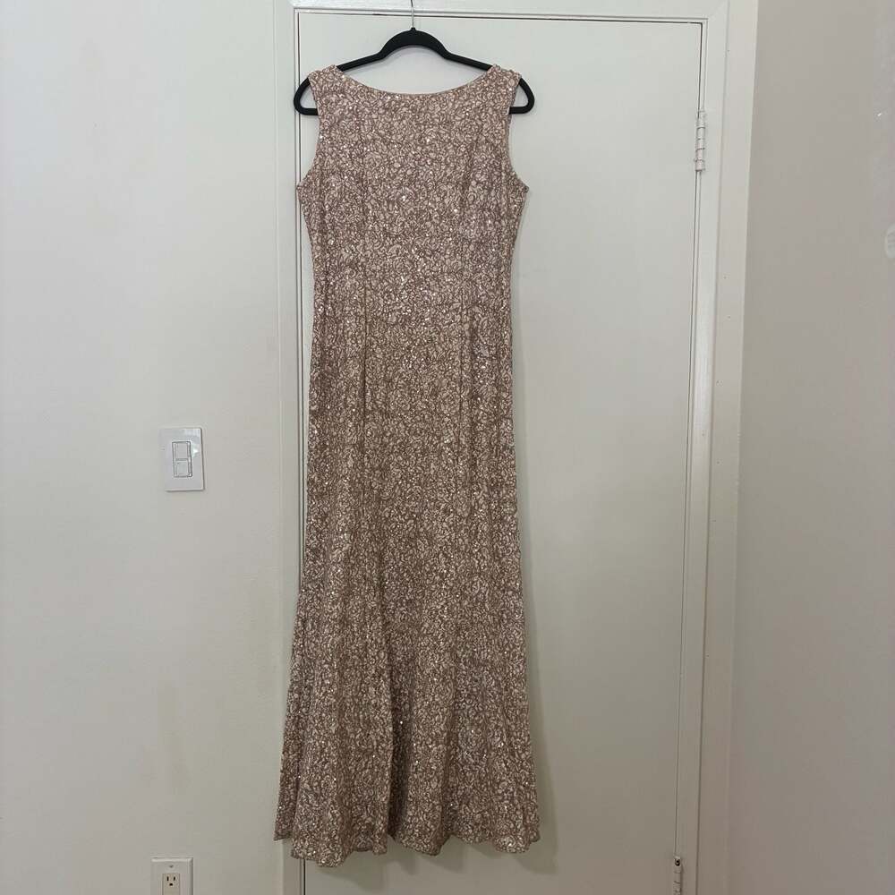 Alex Evenings Sleeveless Full length Jewel Champagne Gown Dress 1121979 ADASA